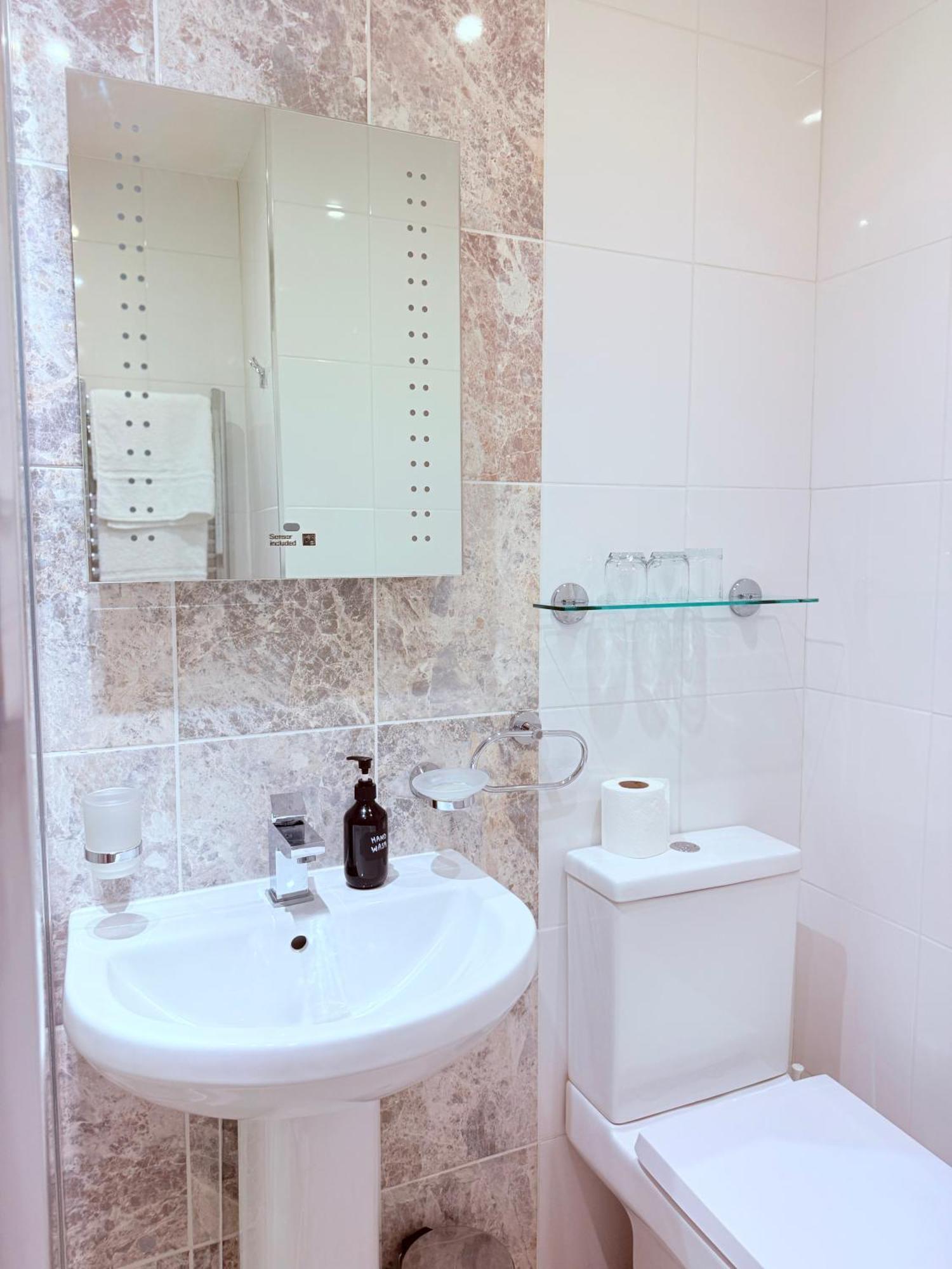 Hotel Albro House 2*